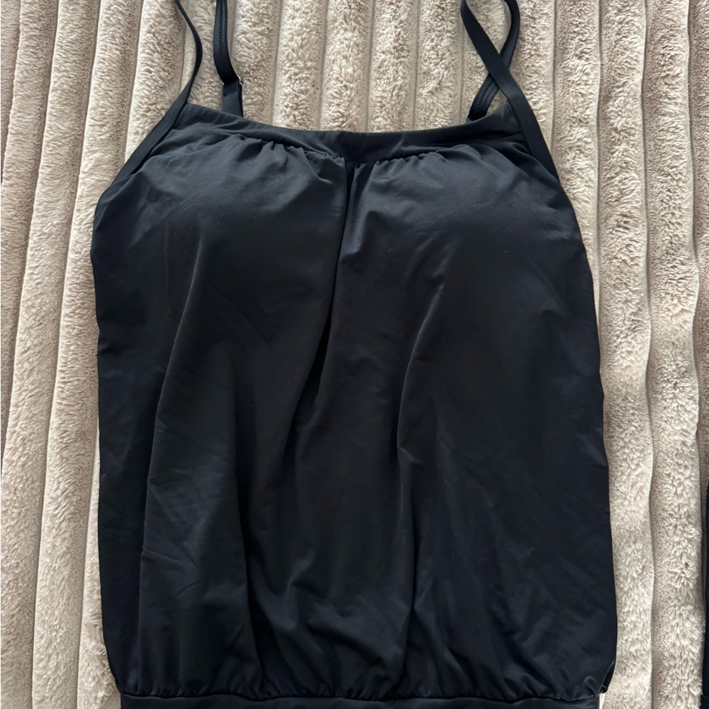 Land’s End Tankini Swim Set, Tank Top & Swim Skirt w/ Built-In Bottom, Size 10 - Picture 2 of 7